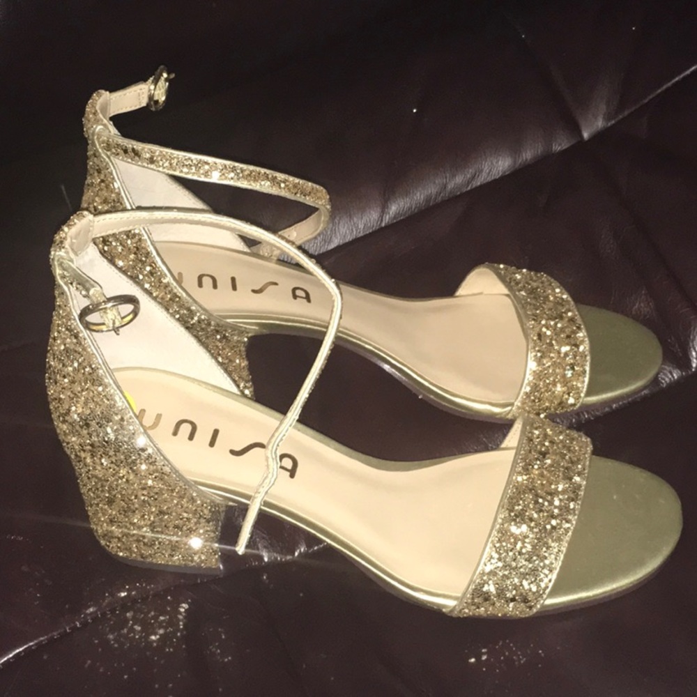 Unisa Dress gold shoes